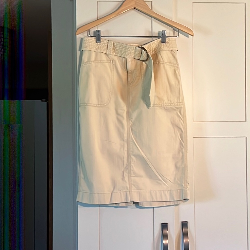 Vintage Lauren Ralph Lauren 100% cotton pencil skirt, short slit in back, sz 2